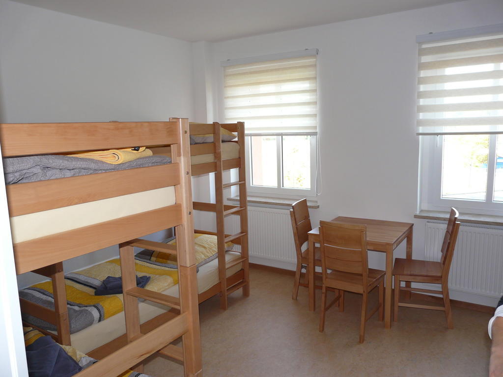Sport Tourist Hostel Weißenfels Kamer foto