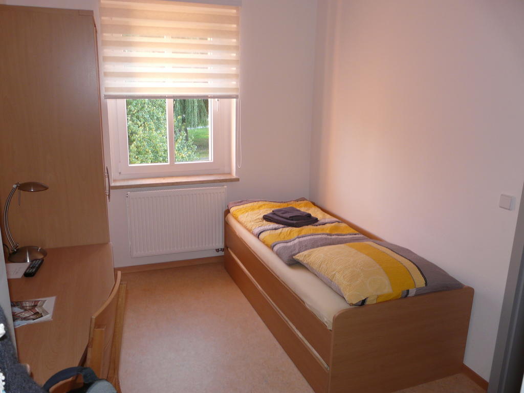 Sport Tourist Hostel Weißenfels Kamer foto