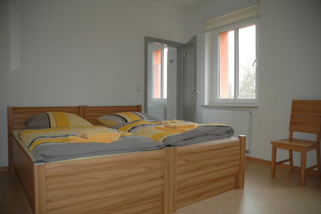 Sport Tourist Hostel Weißenfels Kamer foto